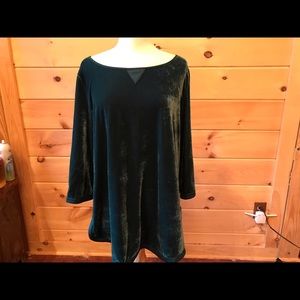 Soft Surroundings Emerald green velvet shirt,M